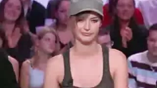 Duas lésbicas estran ...