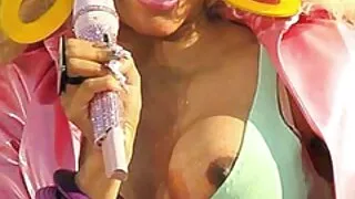 Loira sexy Laura toc ...